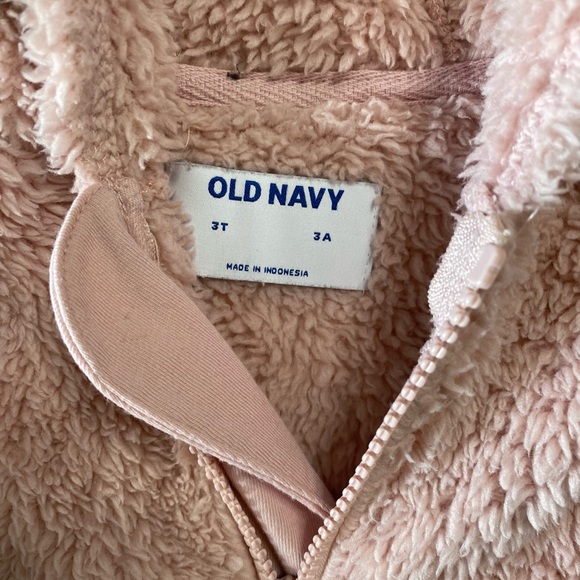 Old Navy Pink and Gray Bear Fleece Kids Zip-up Hoodies | size 3T - Picture 3 of 4